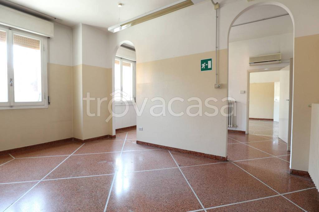 appartamento in vendita a Bologna in zona Saragozza