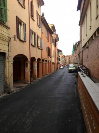 appartamento in vendita a Bologna in zona Saragozza