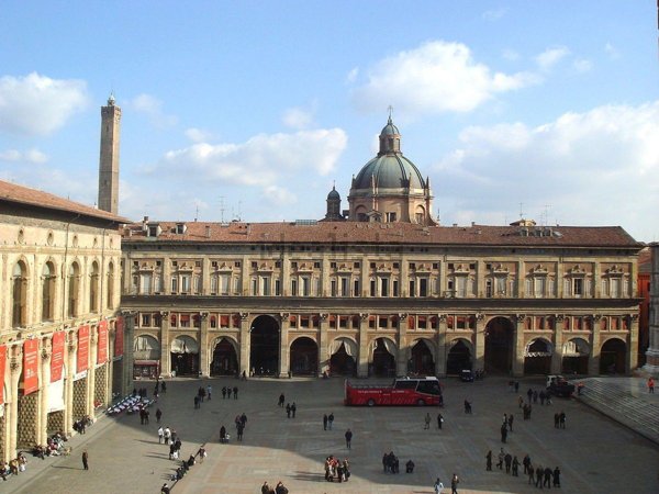 negozio in vendita a Bologna