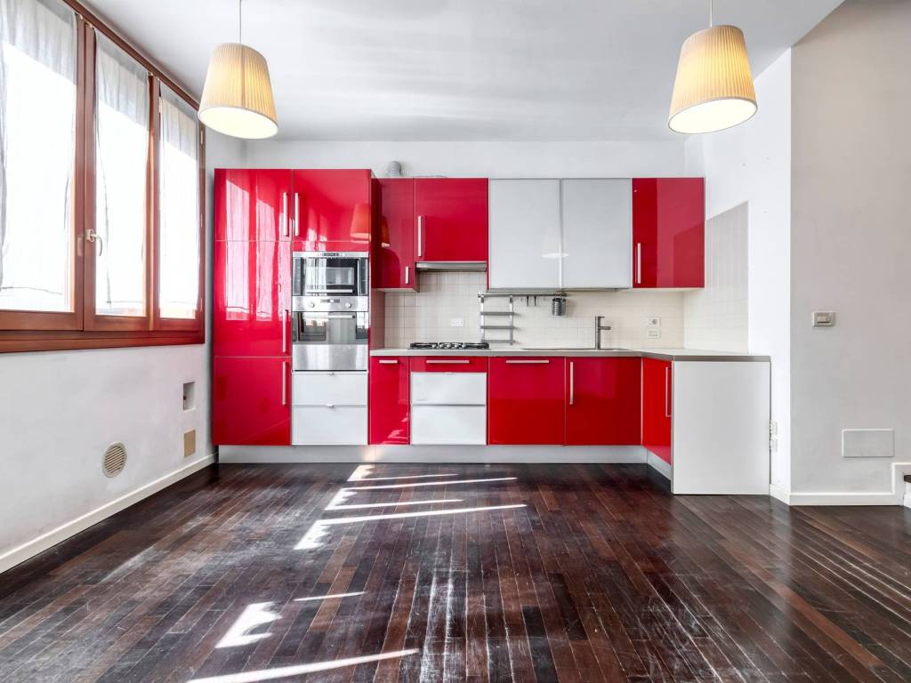 appartamento in vendita a Bologna in zona Bolognina