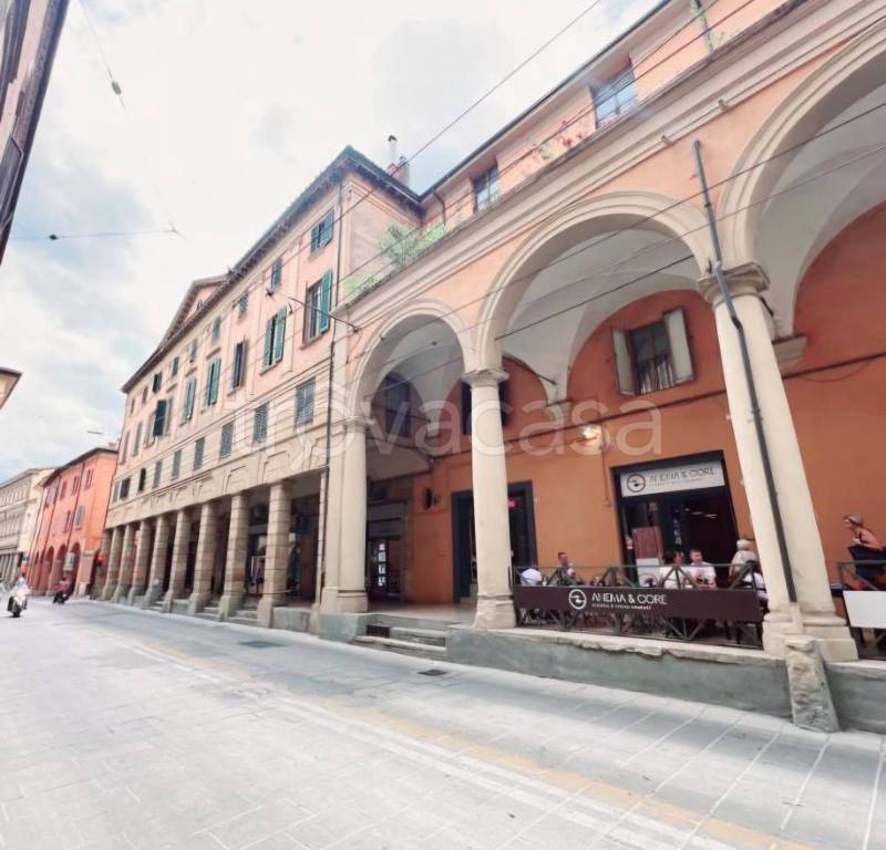 appartamento in vendita a Bologna in zona Santo Stefano
