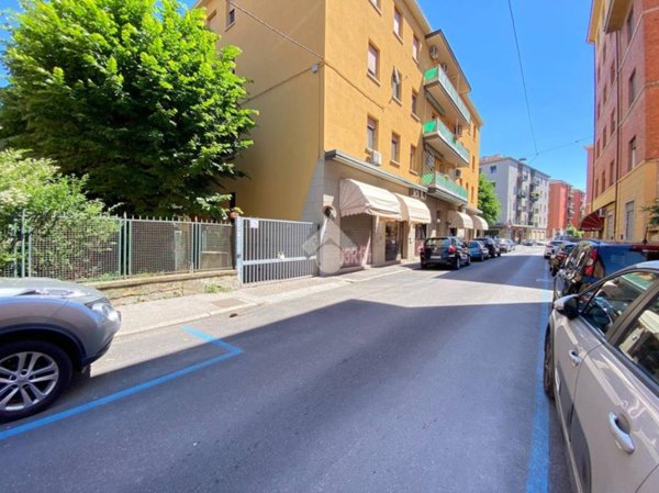 locale commerciale in vendita a Bologna in zona Bolognina