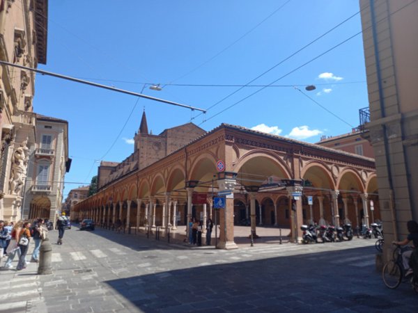 appartamento in vendita a Bologna in zona Santo Stefano
