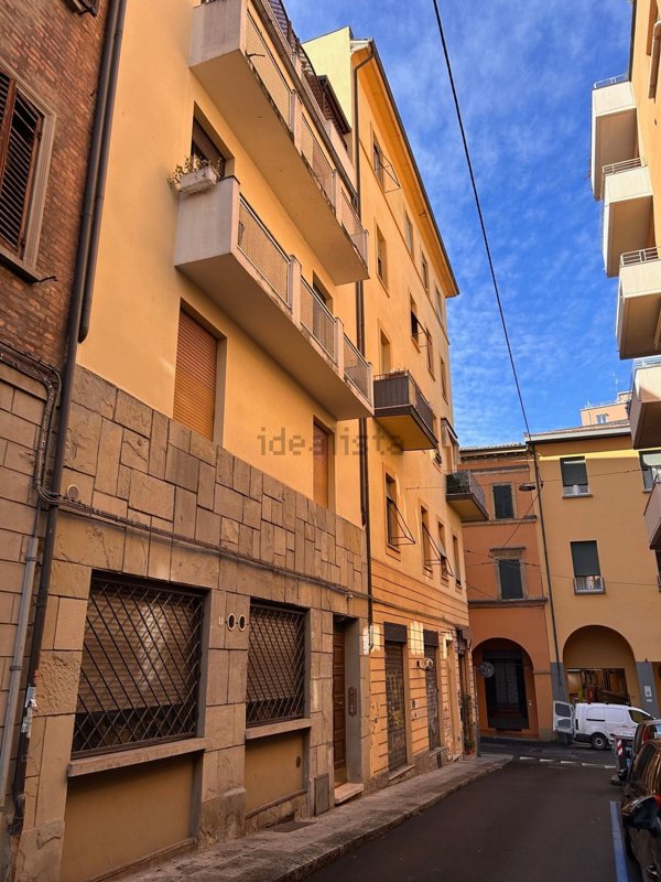 appartamento in vendita a Bologna in zona Centro Storico