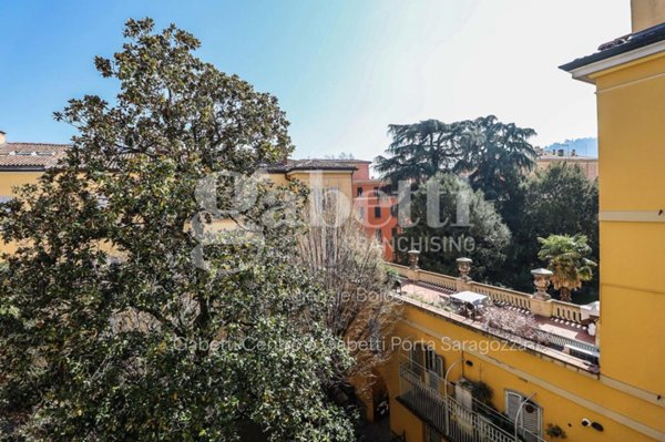 appartamento in vendita a Bologna in zona Centro Storico