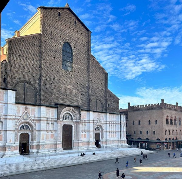 appartamento in vendita a Bologna in zona Centro Storico