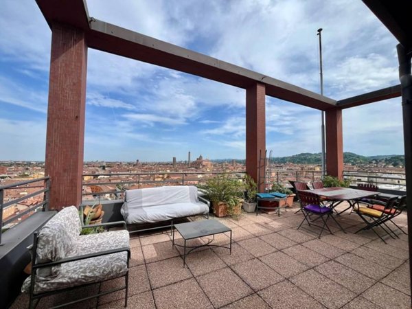 appartamento in vendita a Bologna in zona Quartiere Porto
