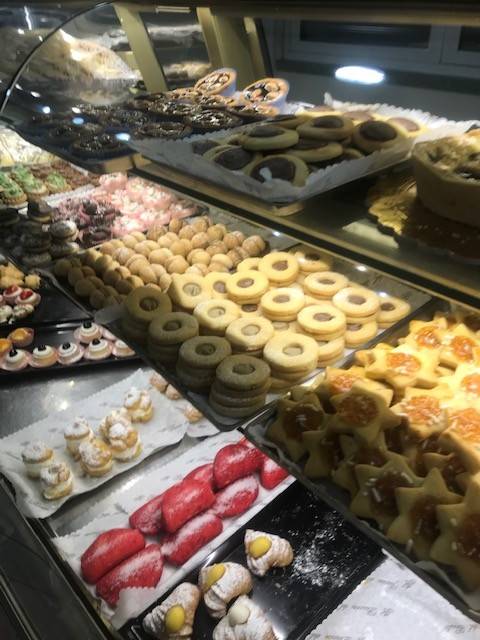 negozio in vendita a Bologna in zona San Vitale