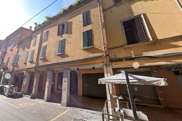 locale di sgombero in vendita a Bologna