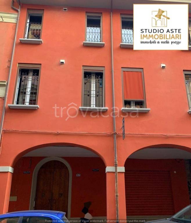 appartamento in vendita a Bologna in zona Quartiere Porto