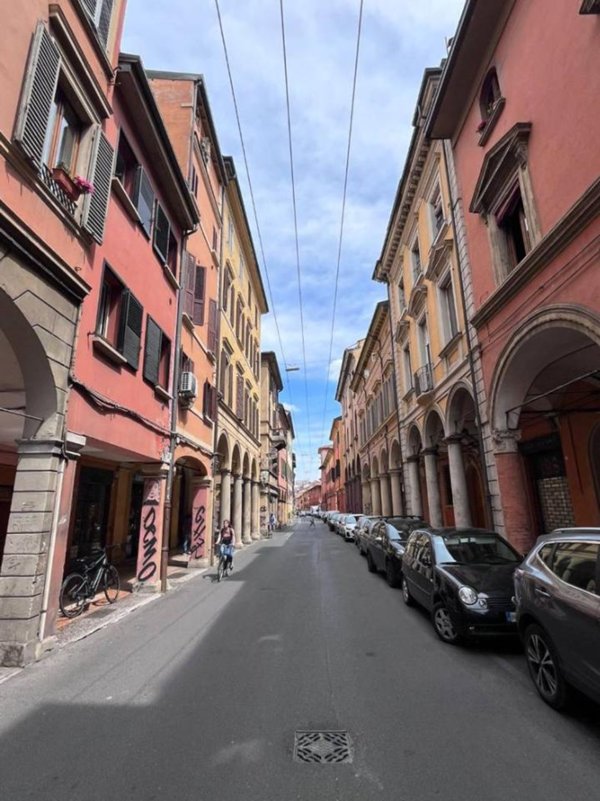 appartamento in vendita a Bologna in zona Centro Storico