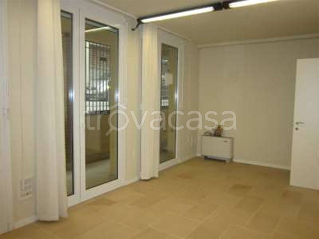 ufficio in vendita a Bologna in zona Centro Storico