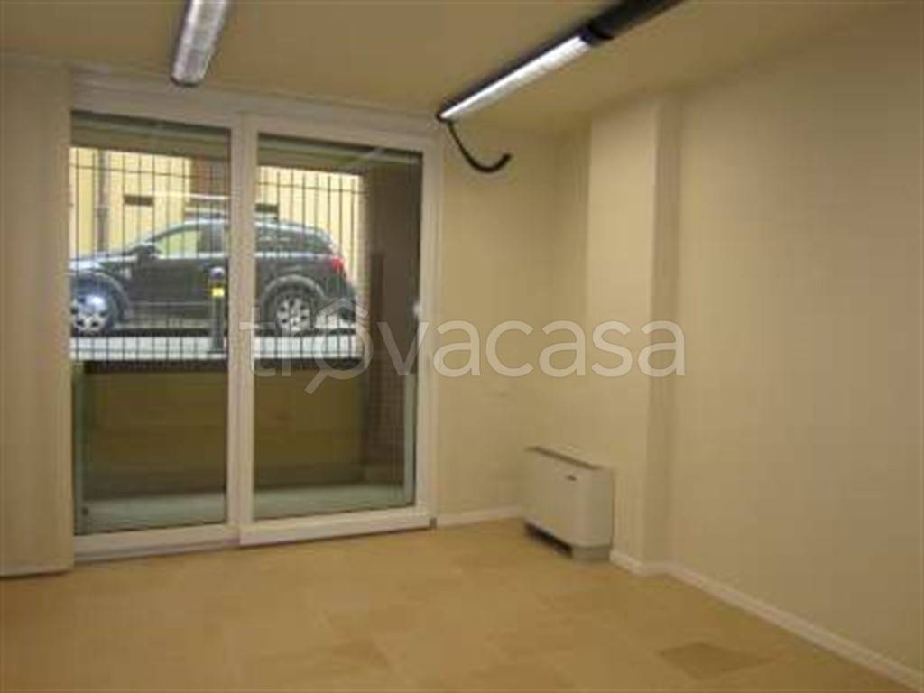 ufficio in vendita a Bologna in zona Centro Storico