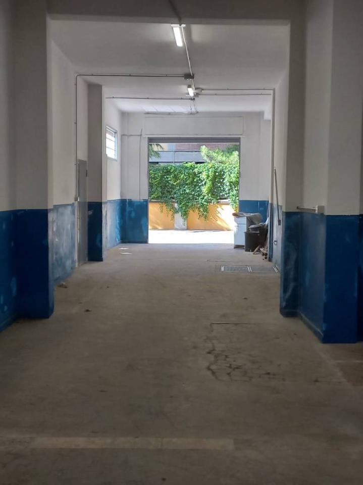 negozio in vendita a Bologna in zona Centro Storico