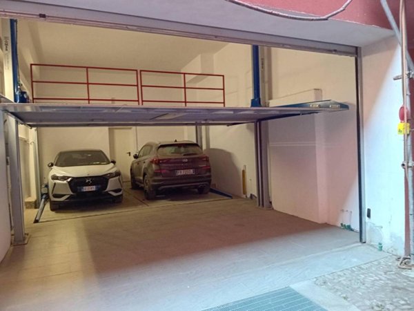 negozio in vendita a Bologna in zona Centro Storico
