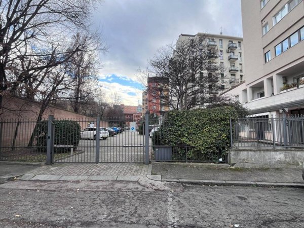 negozio in vendita a Bologna in zona Centro Storico