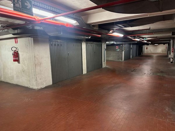 negozio in vendita a Bologna in zona Savena