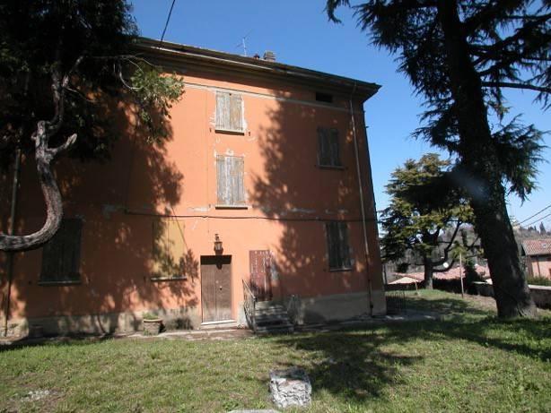 casa indipendente in vendita a Bologna in zona Santo Stefano
