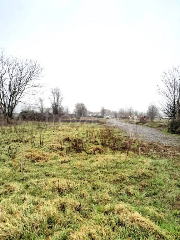 terreno agricolo in vendita a Bologna in zona Aeroporto