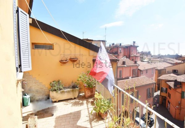 appartamento in vendita a Bologna in zona Centro Storico