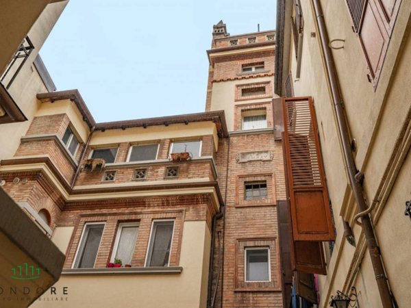 appartamento in vendita a Bologna in zona Centro Storico