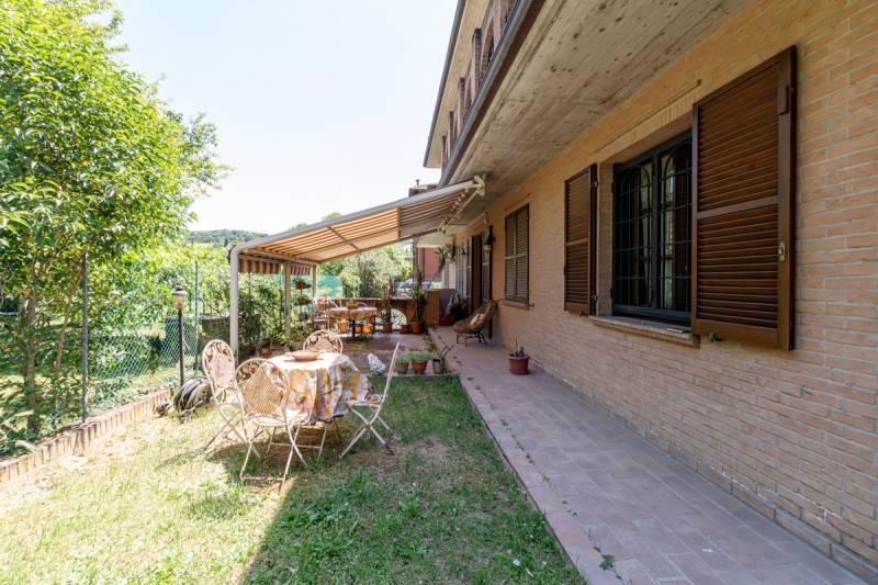 casa indipendente in vendita a Bologna in zona Santo Stefano