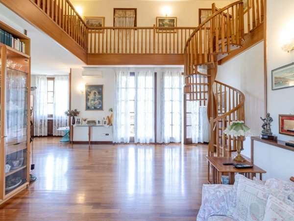 casa indipendente in vendita a Bologna in zona Santo Stefano