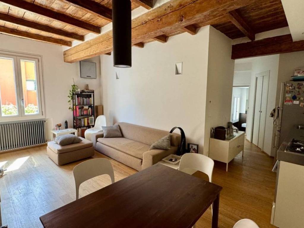 appartamento in vendita a Bologna in zona Centro Storico