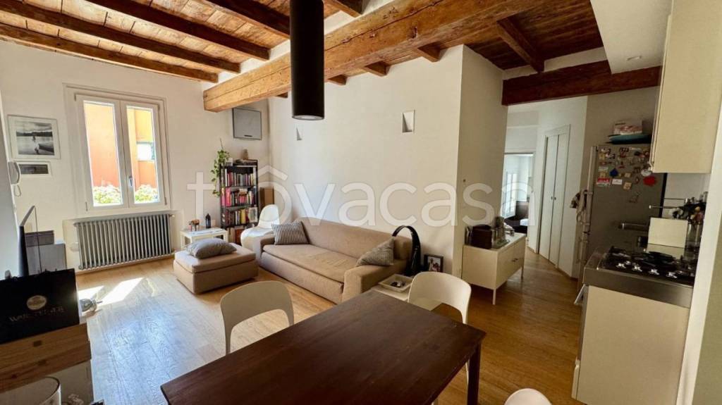 appartamento in vendita a Bologna in zona Reno