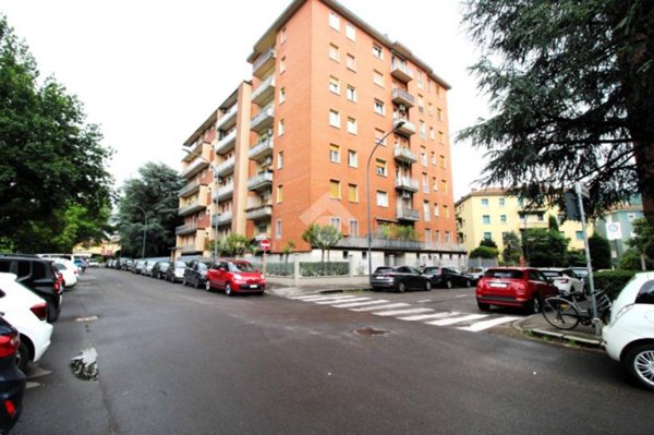 appartamento in vendita a Bologna in zona Saragozza