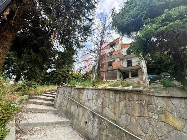 appartamento in vendita a Bologna in zona Santo Stefano