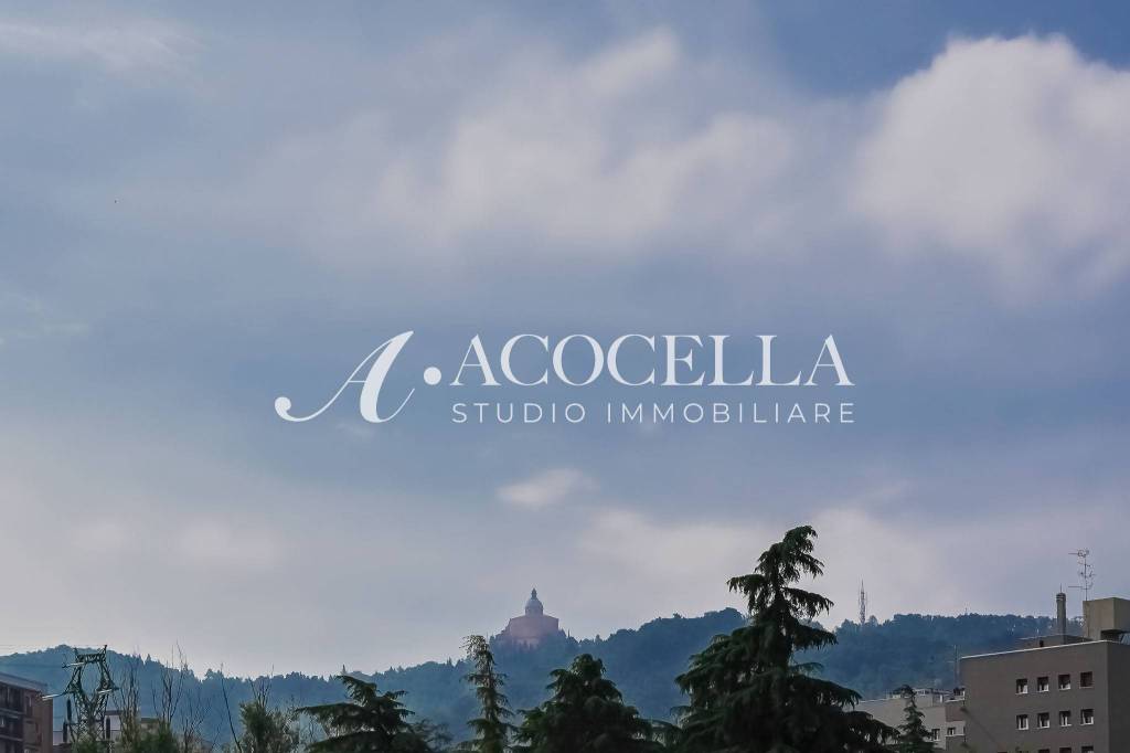 appartamento in vendita a Bologna in zona Reno