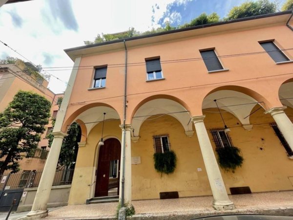 appartamento in vendita a Bologna in zona Centro Storico