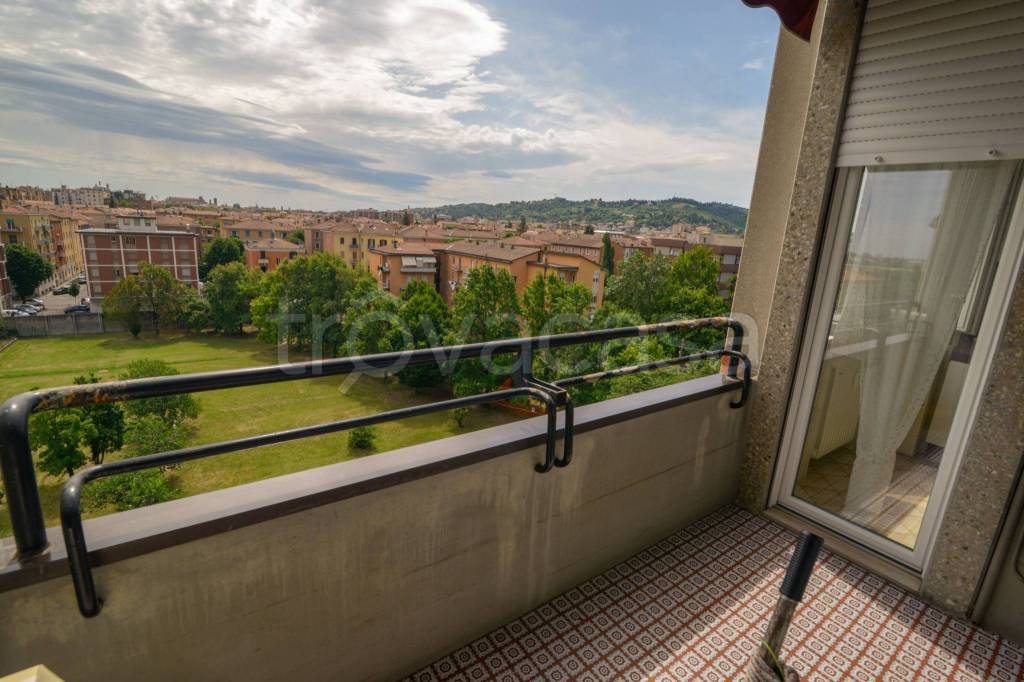 appartamento in vendita a Bologna in zona Saffi
