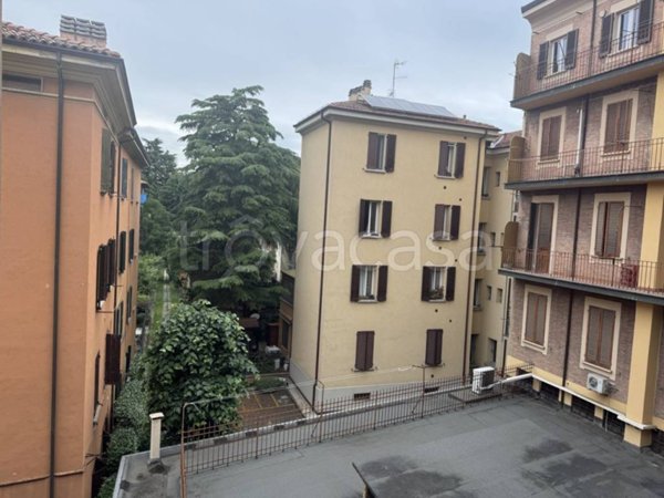 appartamento in vendita a Bologna in zona Andrea Costa