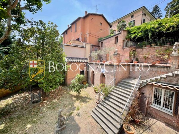 appartamento in vendita a Bologna in zona Santo Stefano