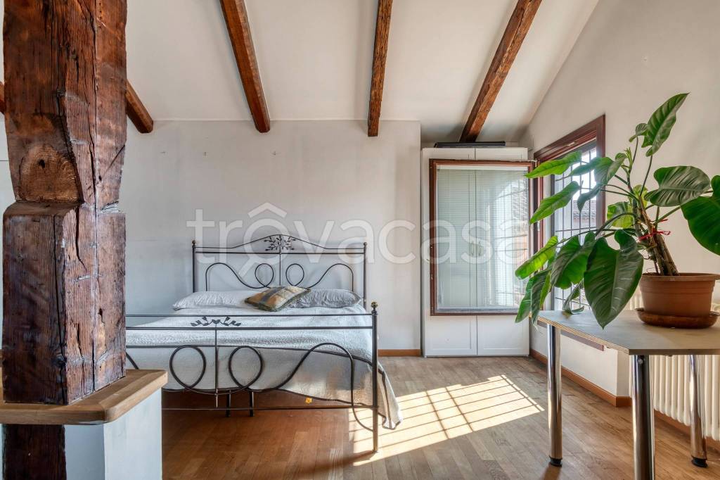 appartamento in vendita a Bologna in zona Centro Storico