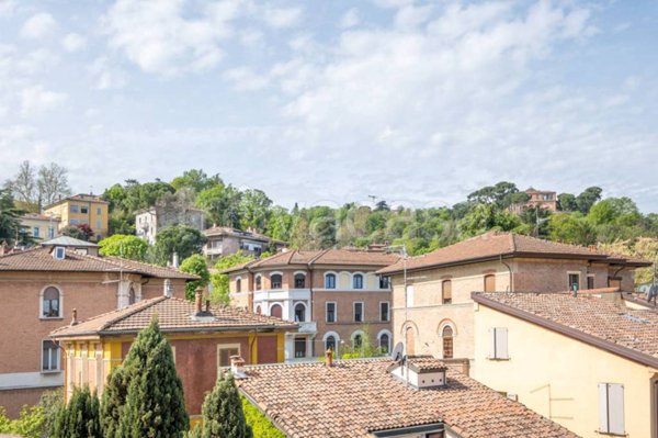 casa indipendente in vendita a Bologna in zona Santo Stefano