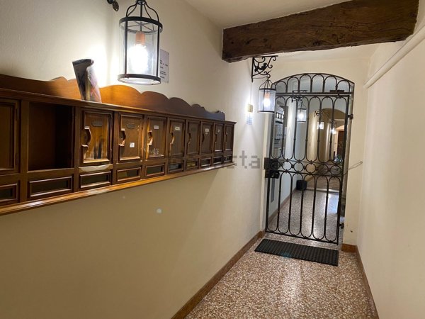 appartamento in vendita a Bologna in zona Santo Stefano