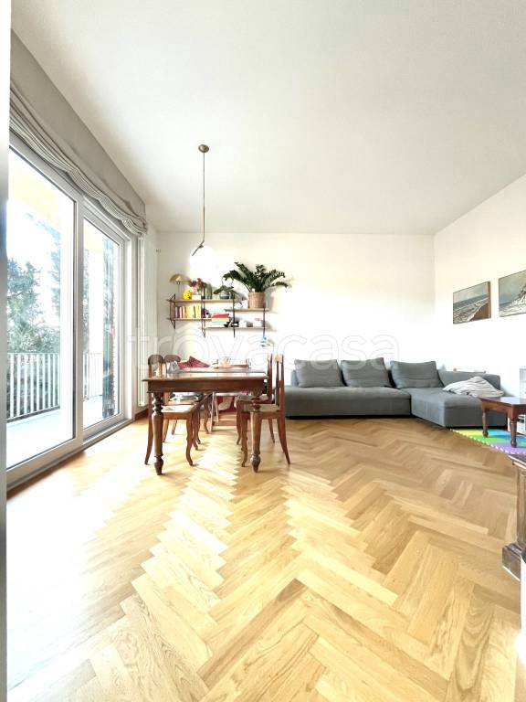 appartamento in vendita a Bologna in zona Santo Stefano