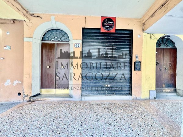 negozio in vendita a Bologna in zona Saragozza