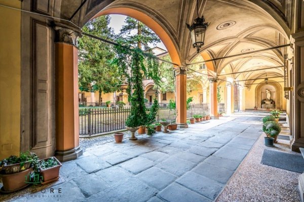 appartamento in vendita a Bologna in zona Centro Storico