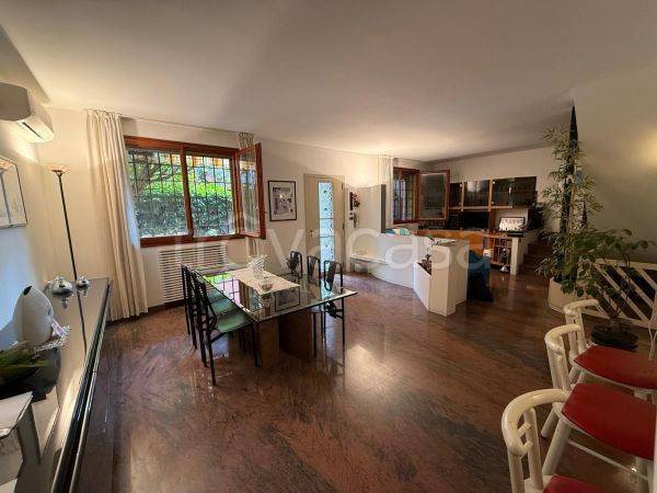 casa indipendente in vendita a Bologna in zona Saragozza