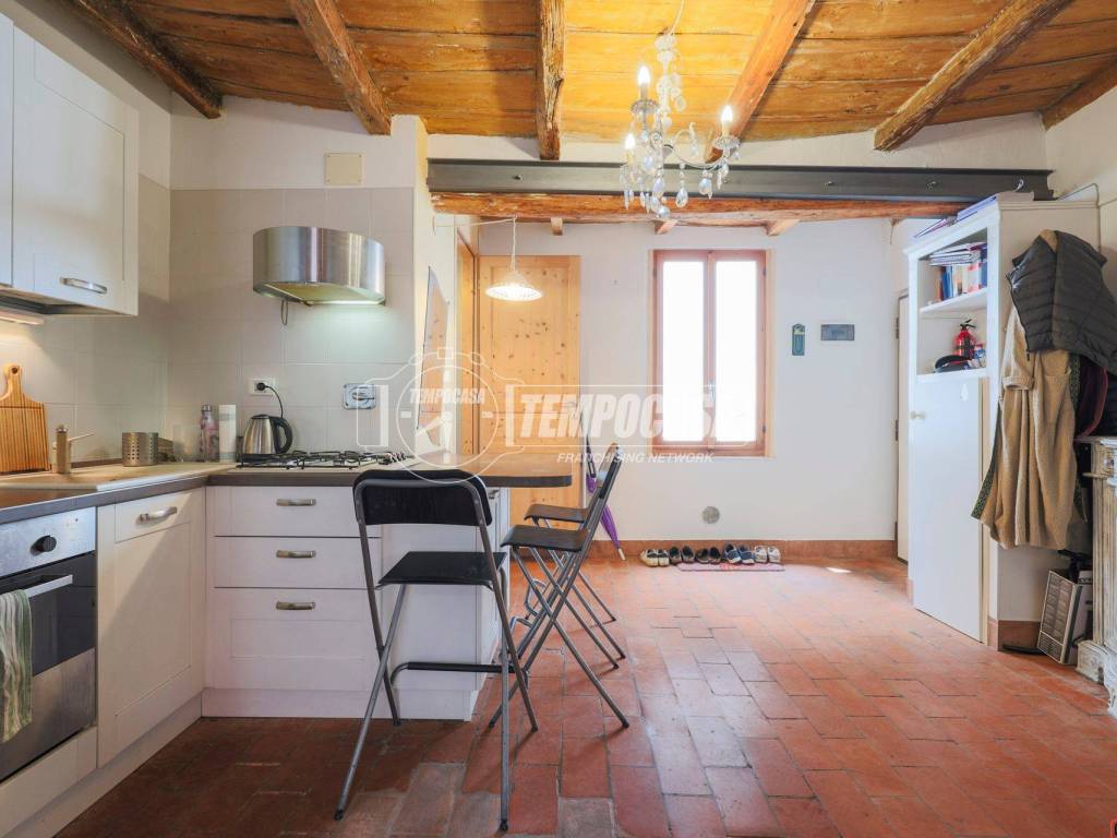 appartamento in vendita a Bologna in zona Santo Stefano