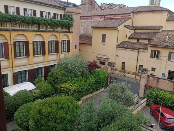 appartamento in vendita a Bologna in zona Centro Storico