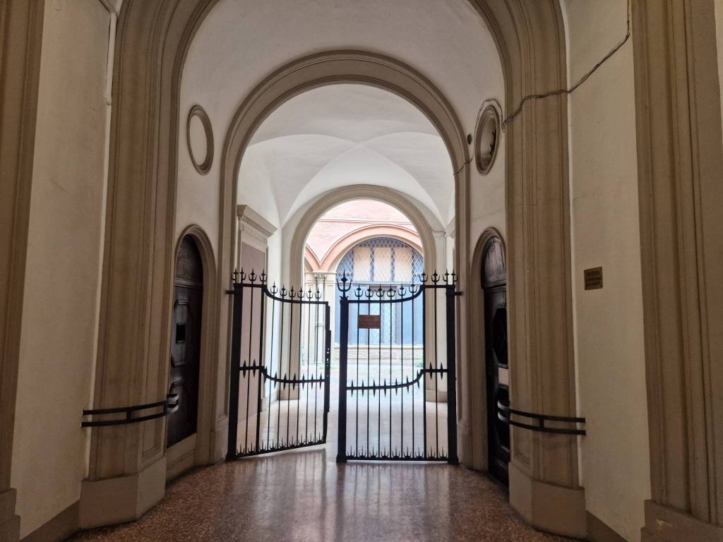 appartamento in vendita a Bologna in zona Centro Storico