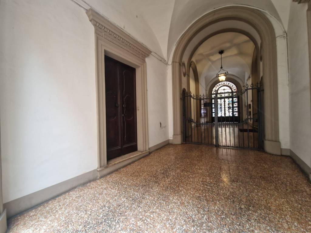 appartamento in vendita a Bologna in zona Centro Storico