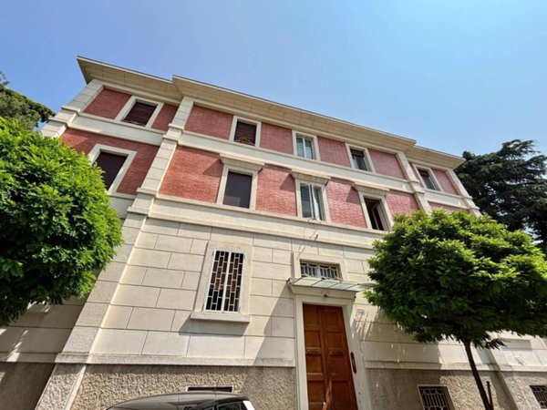appartamento in vendita a Bologna in zona Santo Stefano