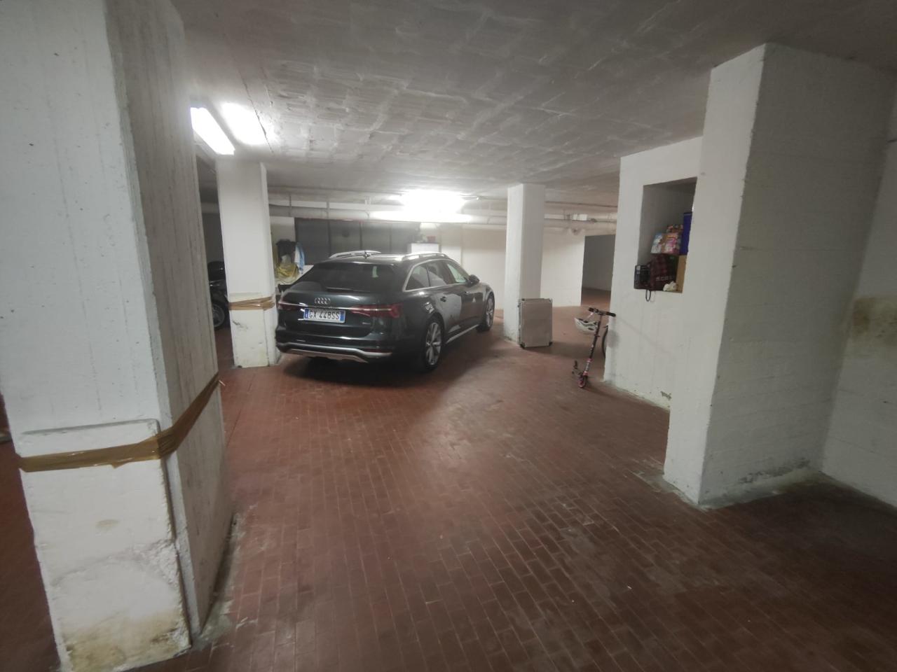 negozio in vendita a Bologna in zona Saffi