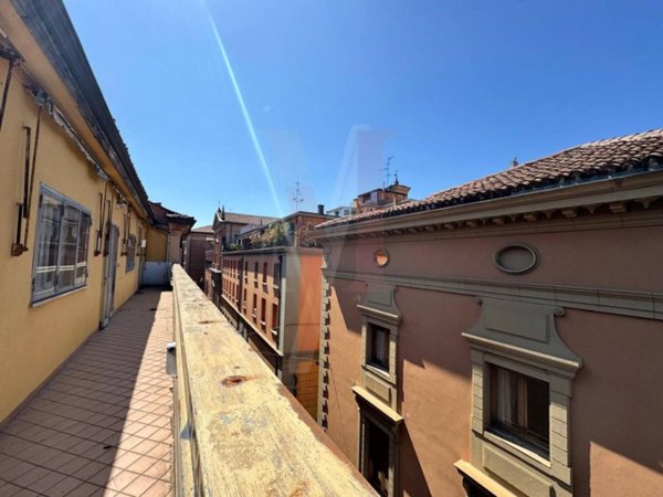 appartamento in vendita a Bologna in zona Centro Storico